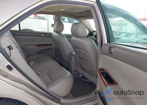 2004 Toyota Camry Le/Xle/Se from USA, damaged, VIN 4T1BE32K94U852822